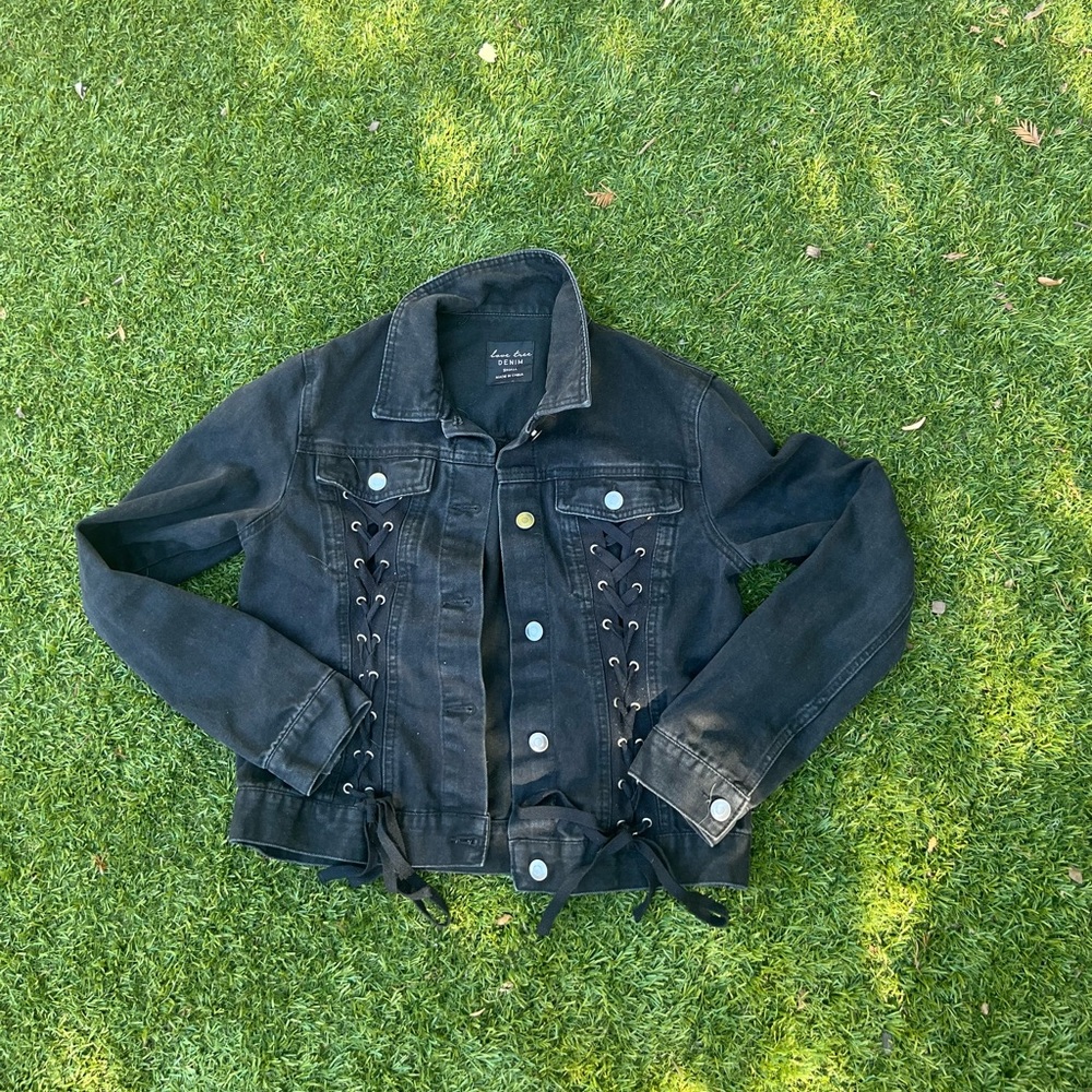 Black Denim Gromet Grunge Jean Jacket Love Tree - Picture 1 of 8